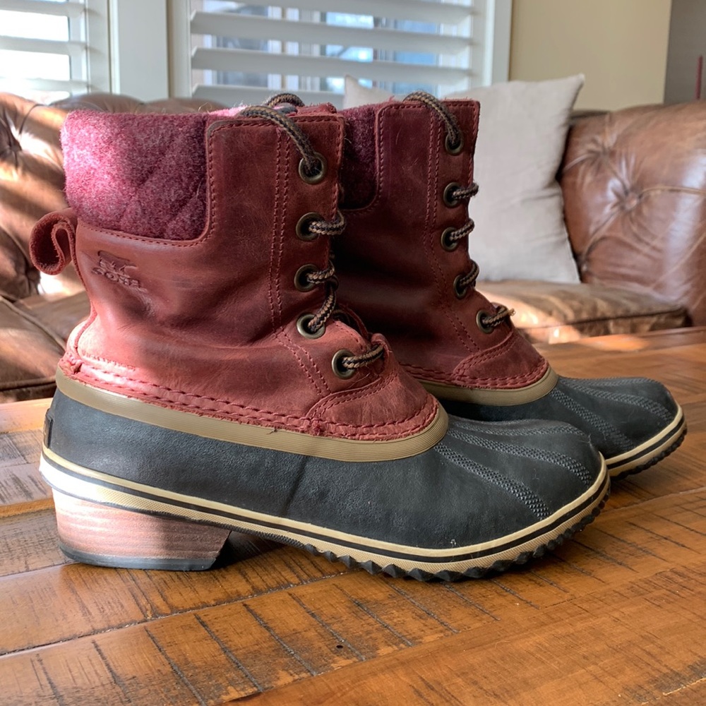 Sorel Slimpack II Lace Winter Boots Burgundy